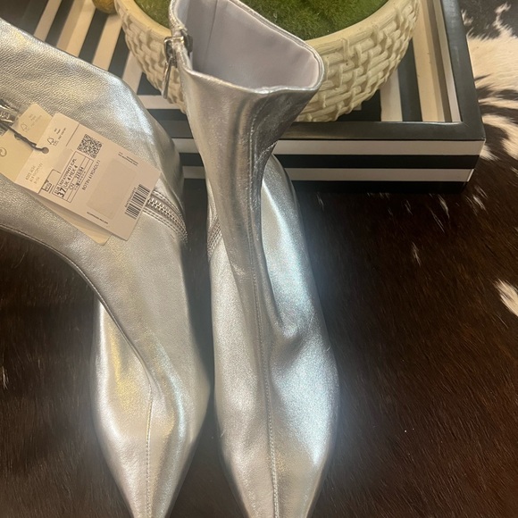 Mango Daddy Women's Metallic Silver Genuine Leather Ankle Boot 37 - Picture 5 of 12